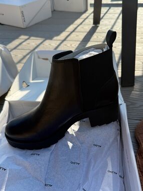 Aldo Etiacien Black Leather Chelsea Ankle Booties